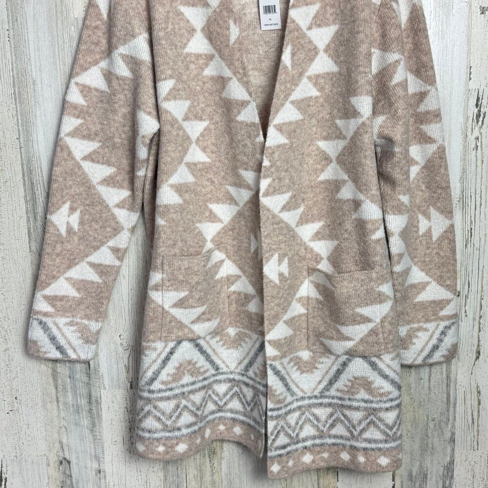 Frye The Cozy Cardigan Open Front Tan and White Western Nordic Pattern Cardigan - Picture 4 of 10
